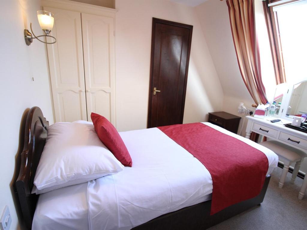 קנטרבורי Pilgrims Hotel חדר תמונה