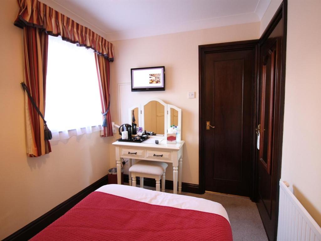 קנטרבורי Pilgrims Hotel חדר תמונה